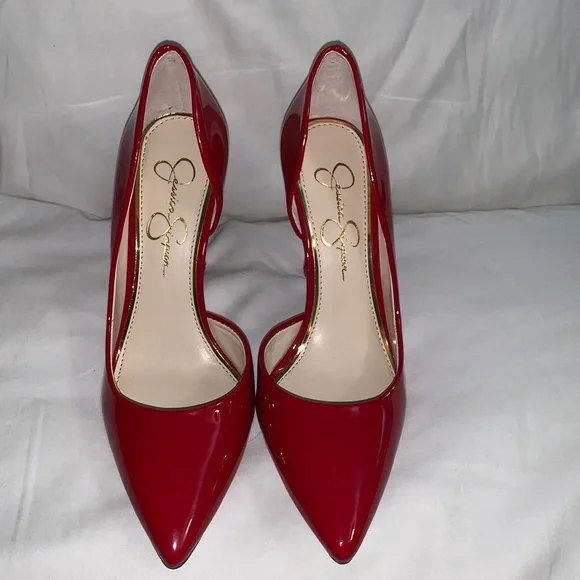 Jessica Simpson Patent Leather Red stiletto. - Picture 2 of 5